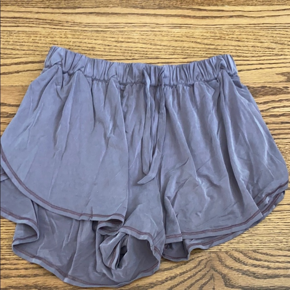 Lululemon principal dancer short